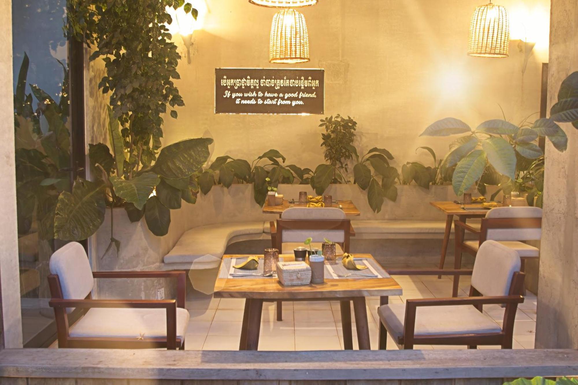 Le Chanthou Boutique Siem Reap Bagian luar foto